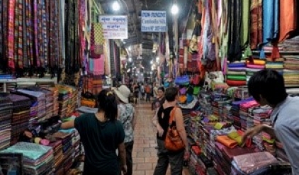 Shopping & Charity in Phnom Penh Tour 4 days